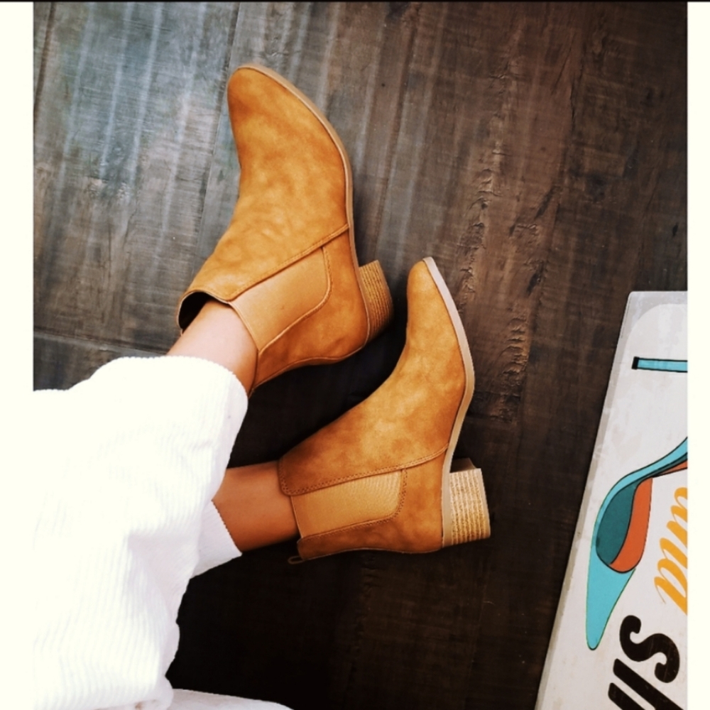 Winter Lovin// camel ankle boot - Picture 7 of 7